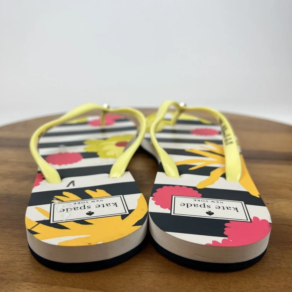 New Womens Kate Spade Black White Striped Flowers Thong Flip Flops Sandals‎ Sz 8